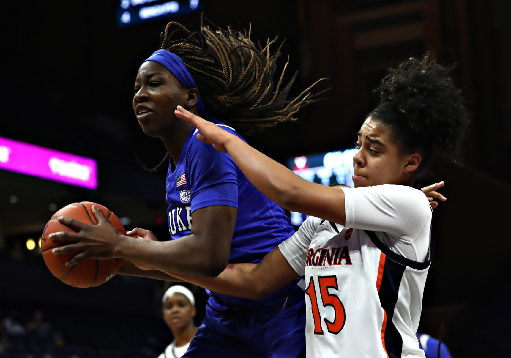 20200109_cdp_sports_uvawomhoops12.JPG